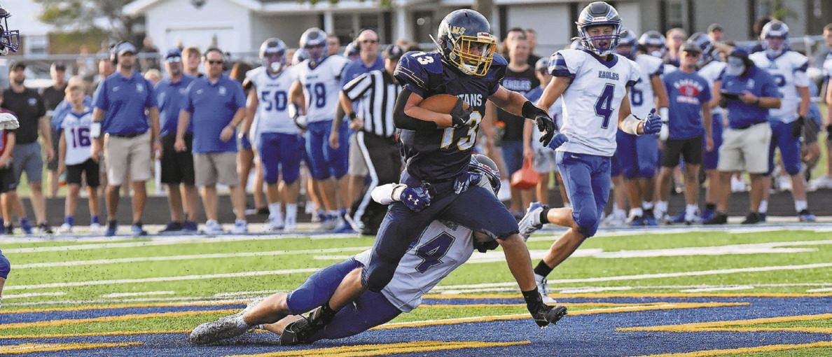Eagles strike quick to defeat Titans Putnam County Sentinel Eagles strike quick to defeat Titans Putnam County Sentinel